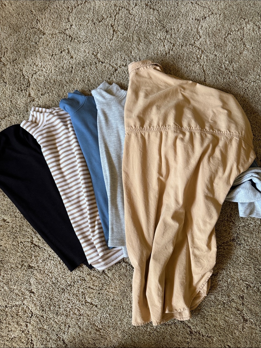 Long sleeve American Eagle tops